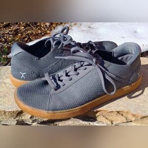 Flux footwear adapt knit trainer barefoot shoes women's size 8.5 EUC